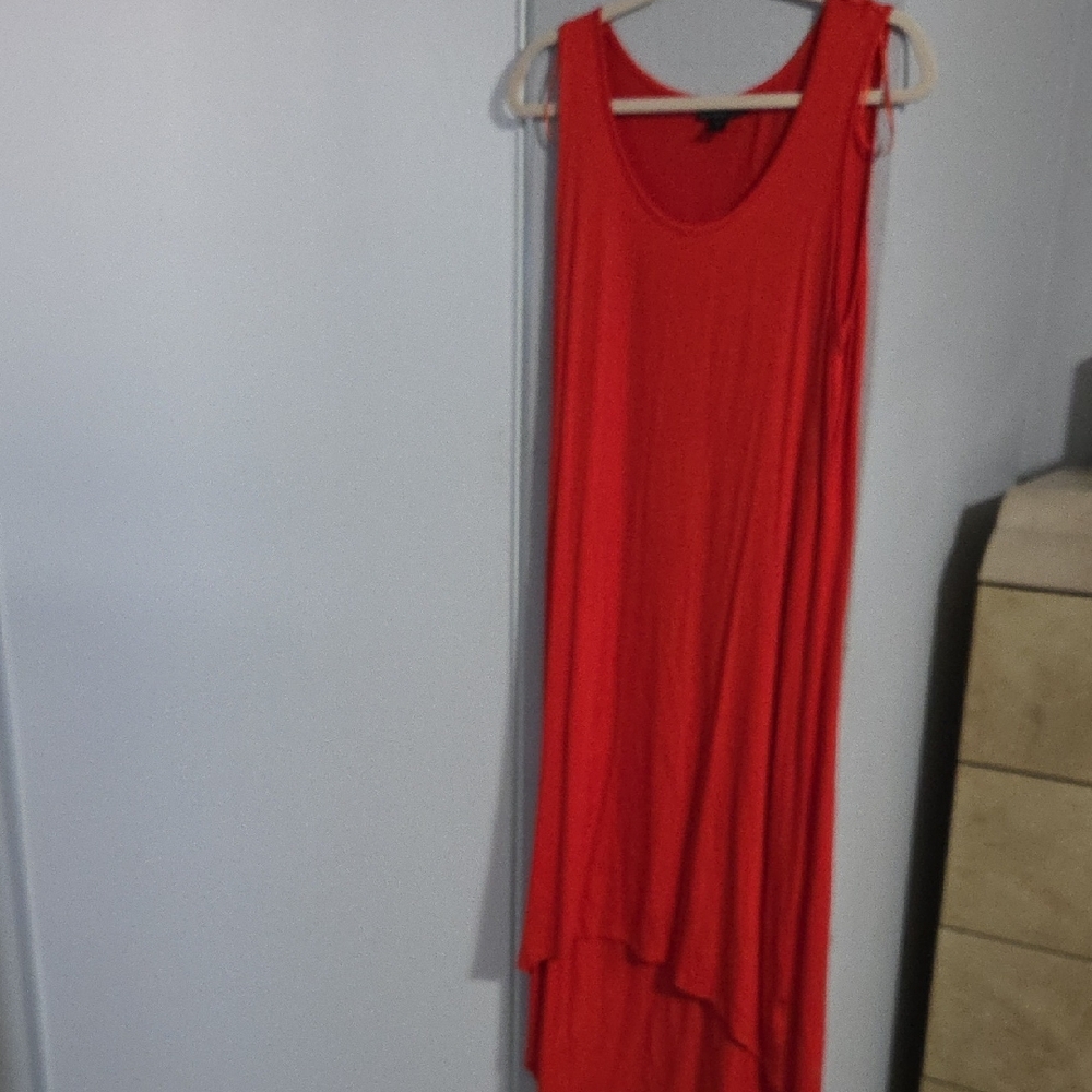 Elegant Red Sleeveless Dress